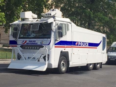 Renardpaty's tweet photo. Ce genre de machin, ça serait utile pour combattre les feux en Gironde … non ? https://t.co/AKf8sPobiF