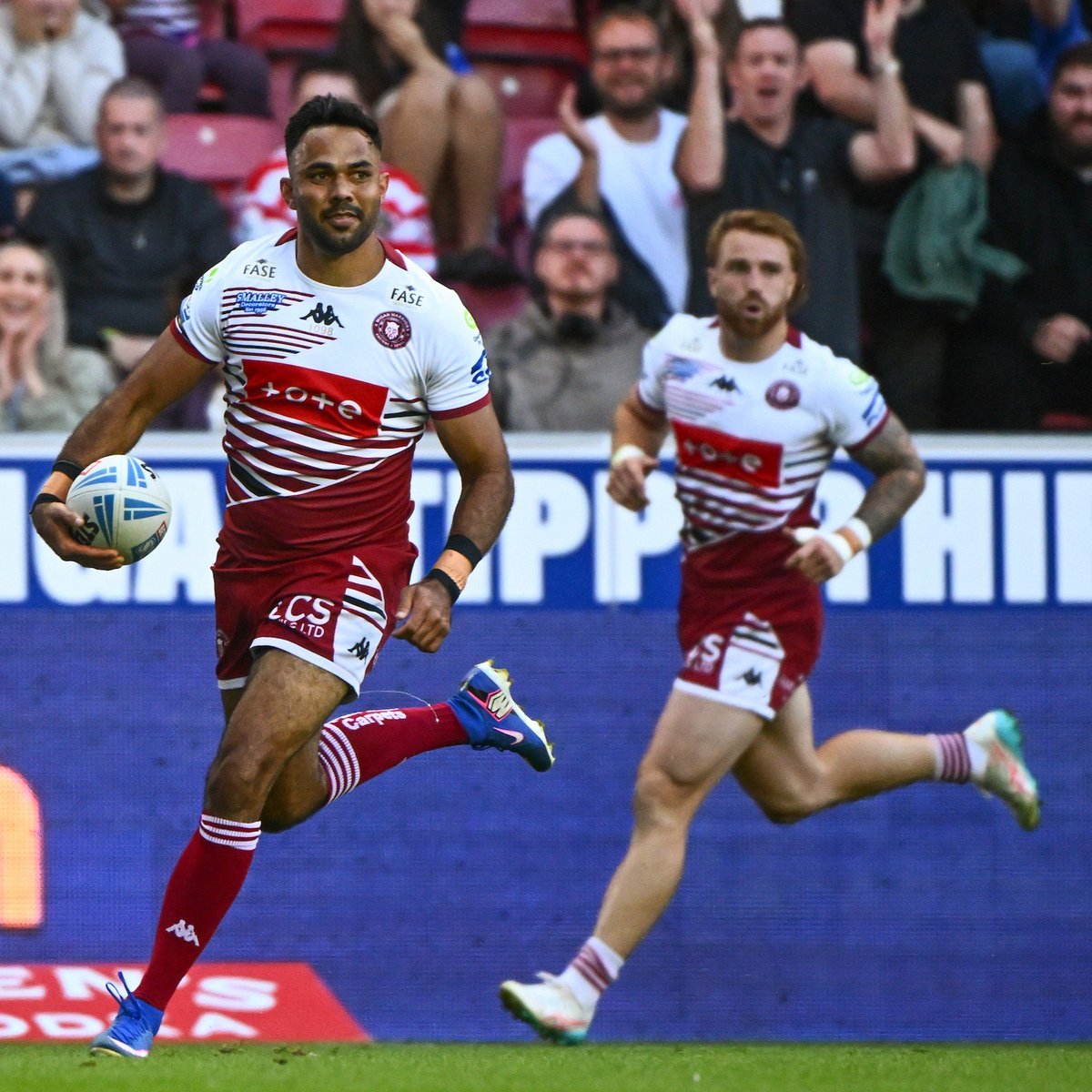 DuggyStand's tweet photo. Imagine NOT understanding the presence, realising the talent &amp; ability of a guy who makes 13-a-side RL look like 7s, 
thinking loyalty is marked by postcodes rather than what people do for you.
I genuinely feel sorry for anyone that makes excuses as to why French isn't the best. https://t.co/vshNhoWM4h