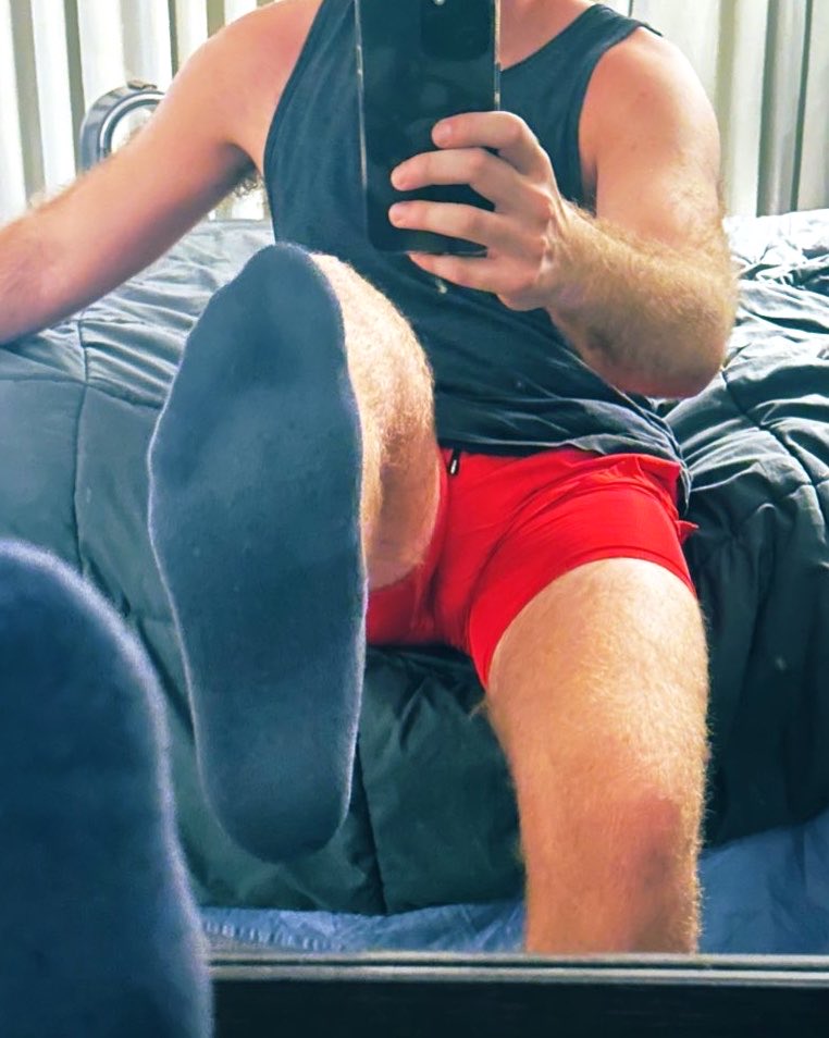 jockfeet13's tweet photo. On or off?? 🤨 https://t.co/Y4NpR9XOdv