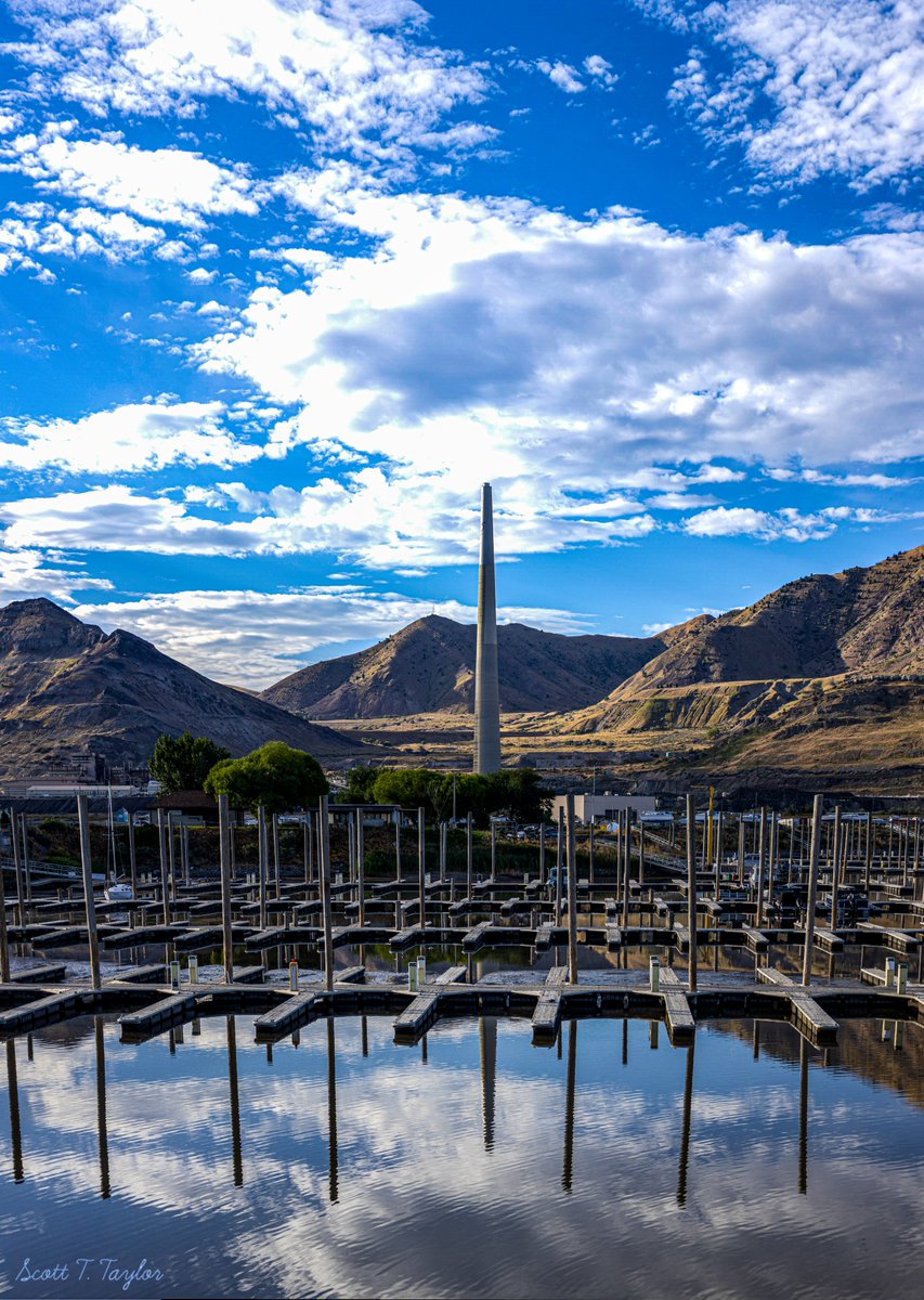 Grallon's tweet photo. @Grampa1950 Great Salt Lake marina,  with the giant Rio Tinto smoke stack towering behind https://t.co/5mByFVqMxx