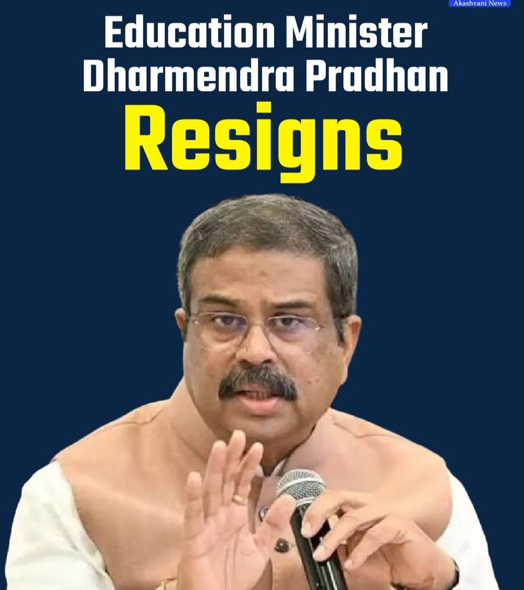 kunalkishoreran's tweet photo. Pradhan Ji ki Pradhani Gayee.....😜🤪

Salute to Protestors.
🙏🪳✌️✌️🪳🙏 https://t.co/kkKC9THnR8