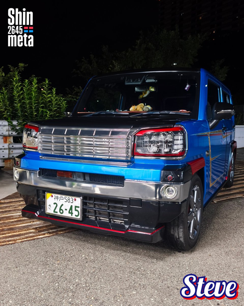 GUN_TAMA1985's tweet photo. ブルーディスティニー2号機改め、"Steve"を宜しく😚🇯🇵🇺🇸
ホイール、ナット純正戻し。
フューエルリッドはビブラニウム製。
リアステ等、デカールリセット。
まだまだ好きを貫きまくります🫵🏻😝
#ダイハツ #タフト #MARVEL #キャプテン・アメリカ #DAMD #イクセンオート #Studiobalu https://t.co/jcZOvsePX6