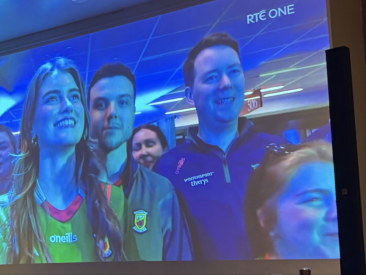 SeanKellyMEP's tweet photo. Well done to @RTEOne on a v entertaining #UpForTheMatch programme, live from @CrokePark . Watched it in @crokeparkhotel . Good balance , good fun & no one taking themselves too seriously! It’s all about the sport ! Now for a good game tomorrow & #Kerry4Sam & if not how could anyone begrudge @MayoGAA ! Let’s enjoy the occasion !