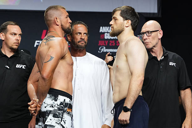 FightJunkieCom's tweet photo. UPSET ALERT! Muhammad Said {+145} DEFEATS Dustin Jacoby (-170) via 2 round KNOCKOUT on #UFCAbuDhabi. Won’t go 3 rounds {-150} & Said wins inside the distance {+255} hits! #MMA #fightjunkie #MMATwitter #UFCFightNight282 #DustinJacoby #MuhammadSaid https://t.co/E2GPvJNm5f