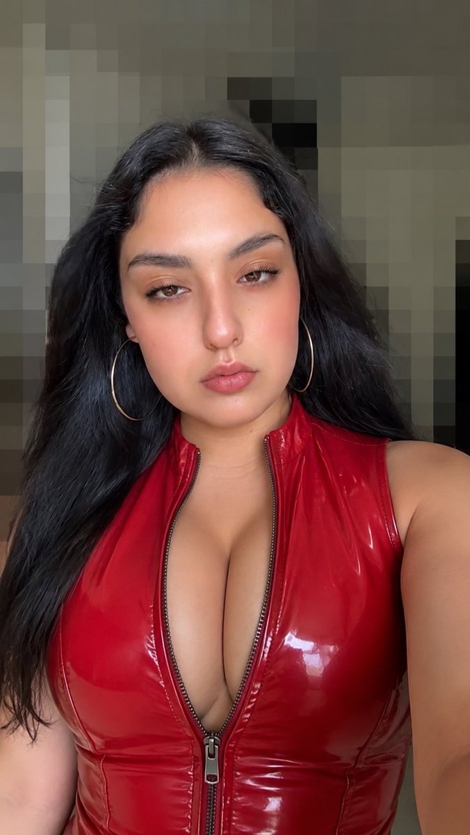 DevilEmpressX's tweet photo. 00:24 🖤
Eine Frage an die Nacht…
Was ist gefährlicher?
Eine Versuchung, der du widerstehen kannst…
oder eine, die du gar nicht widerstehen willst? 😈😮‍💨🔥

#findom #geldherrin #finsub #bbw https://t.co/67HsauQBOn