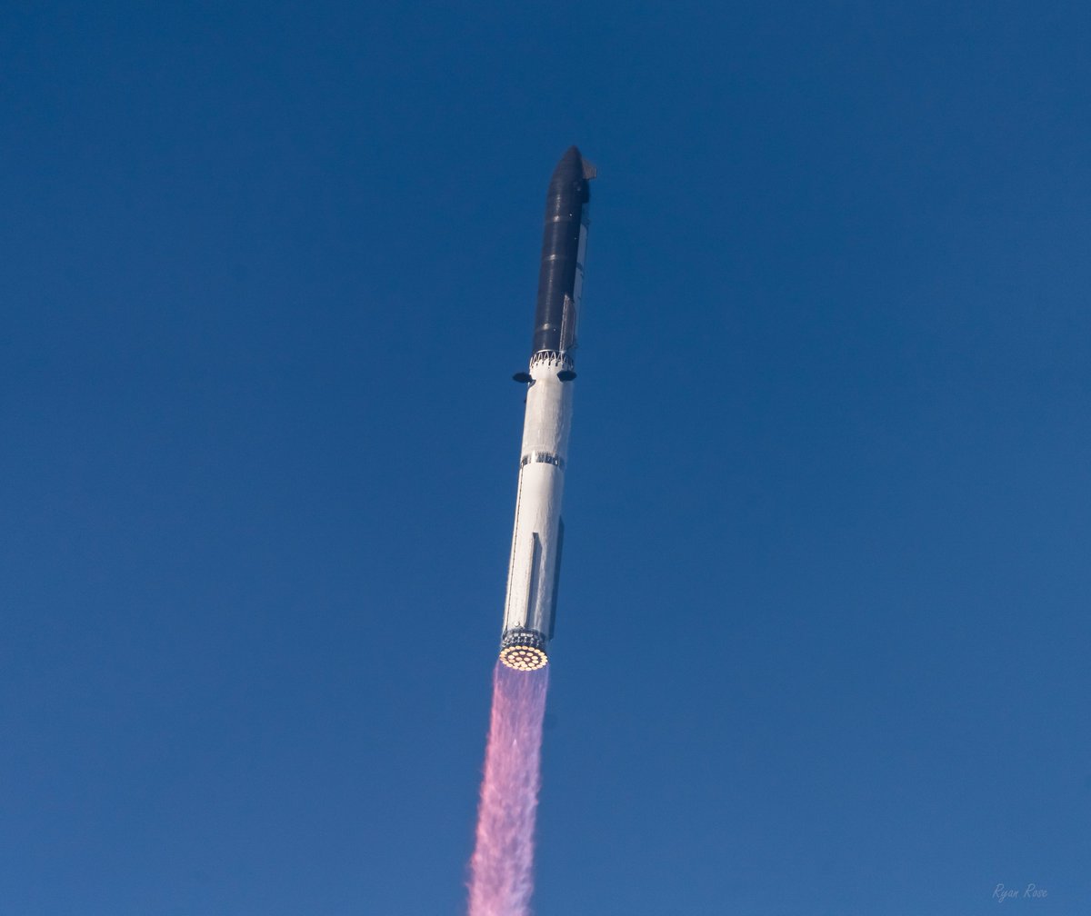 Spaceaxe22's tweet photo. Flight 13 - Cryogenics and combustion . Ice meets fire https://t.co/zAnRwSuvLw