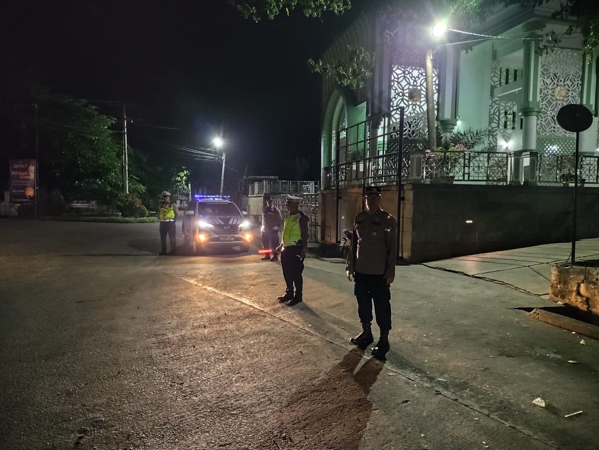 Lantastebing's tweet photo. Patroli Blue Light Sat Lantas Polres Tebing Tinggi https://t.co/xrtosVTYK3
