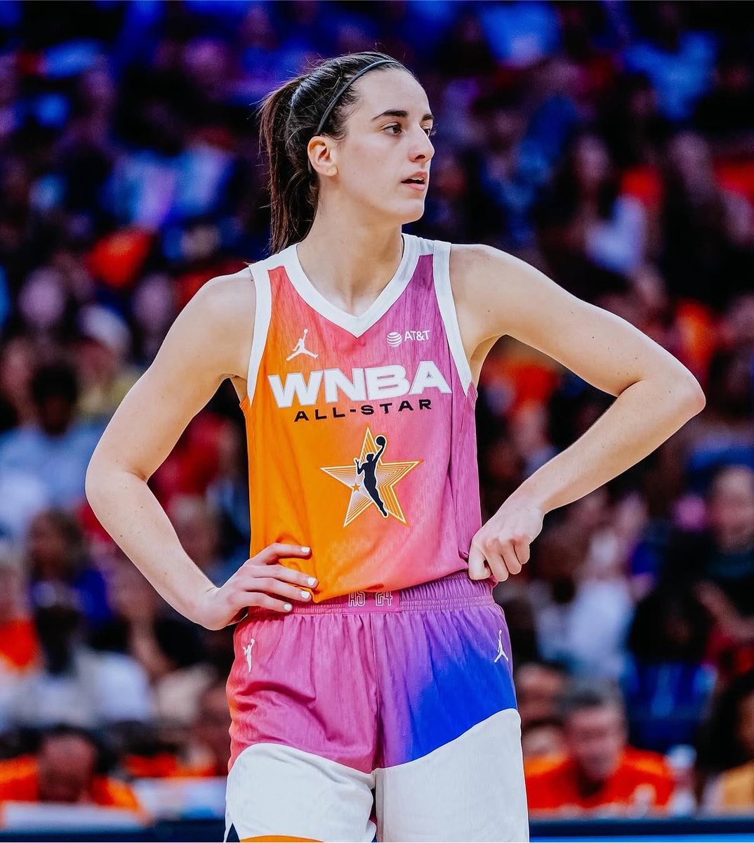 JustFreshKicks's tweet photo. FIRST LOOK: Caitlin Clark unveils a new “All Star” Nike Caitlin 1 🌅⭐️ https://t.co/8gDYrw4C9l