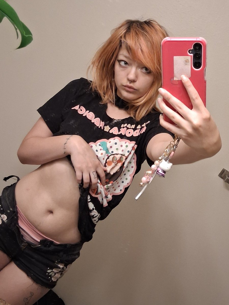 PetFantasy_'s tweet photo. Tummy posting again 

#nsfw #nsfwtwt #tummy #femboy #nsfwtwtً  
https://t.co/3glBY0o5kS https://t.co/DHNtcJwrtd