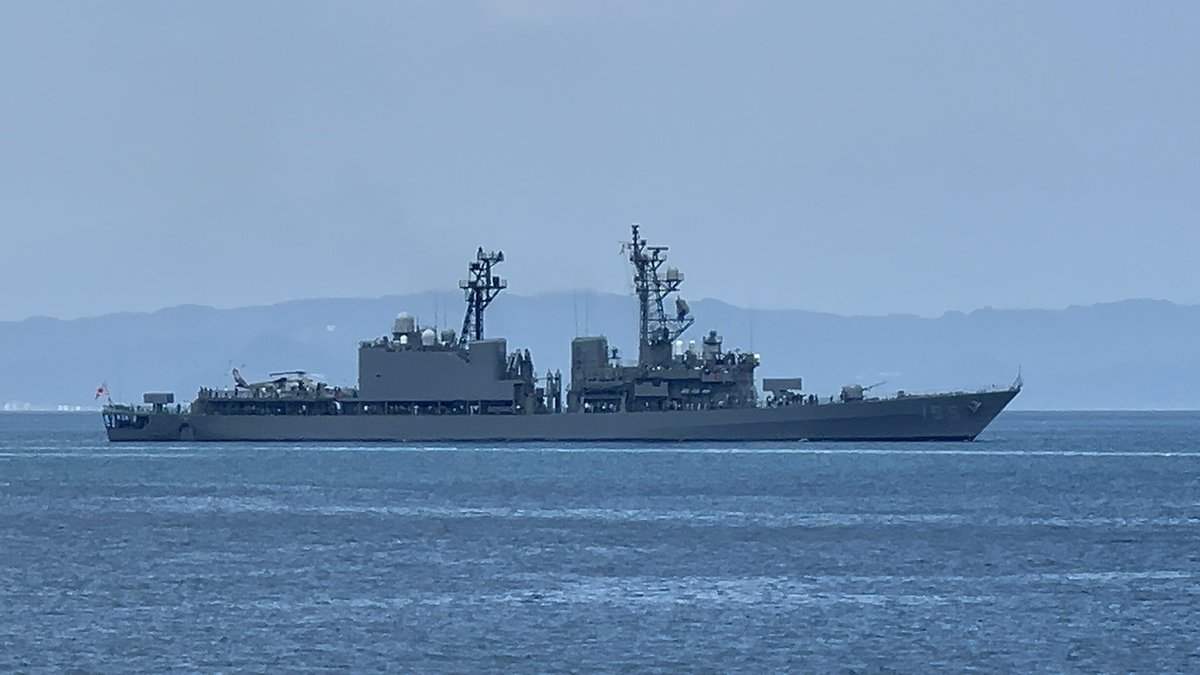 TSUBAME101's tweet photo. 昨日、護衛艦はまぎりによる午後の体験航海をいつもの場所から撮影😎 https://t.co/cwCsG1Jt3M
