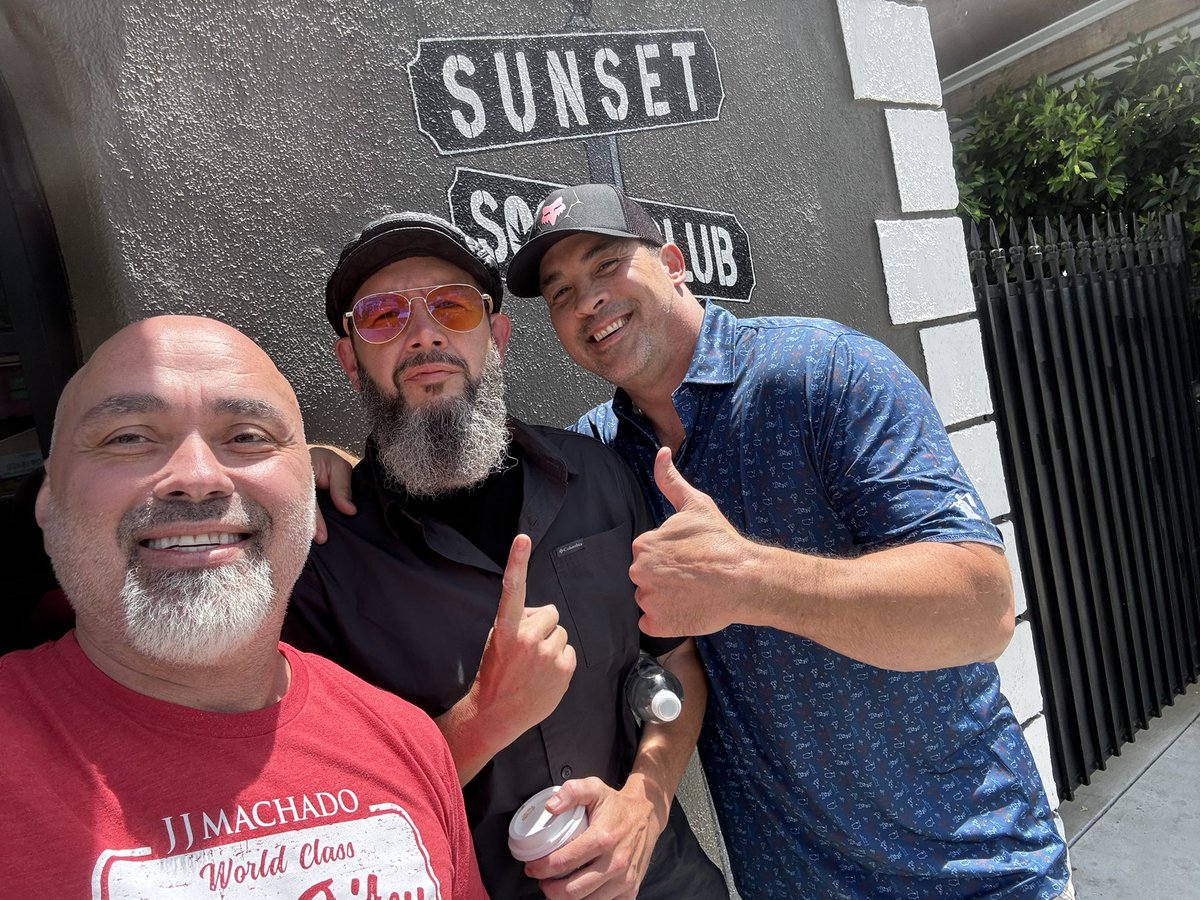 ninoboxer's tweet photo. Great times in LA with the conspiracy pack hahaha Eddie Bravo &amp; Jon Pounders.. https://t.co/IK8bvxz78h