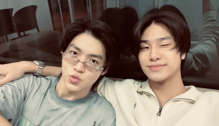 izo 🍊 | 20 list tweet media
