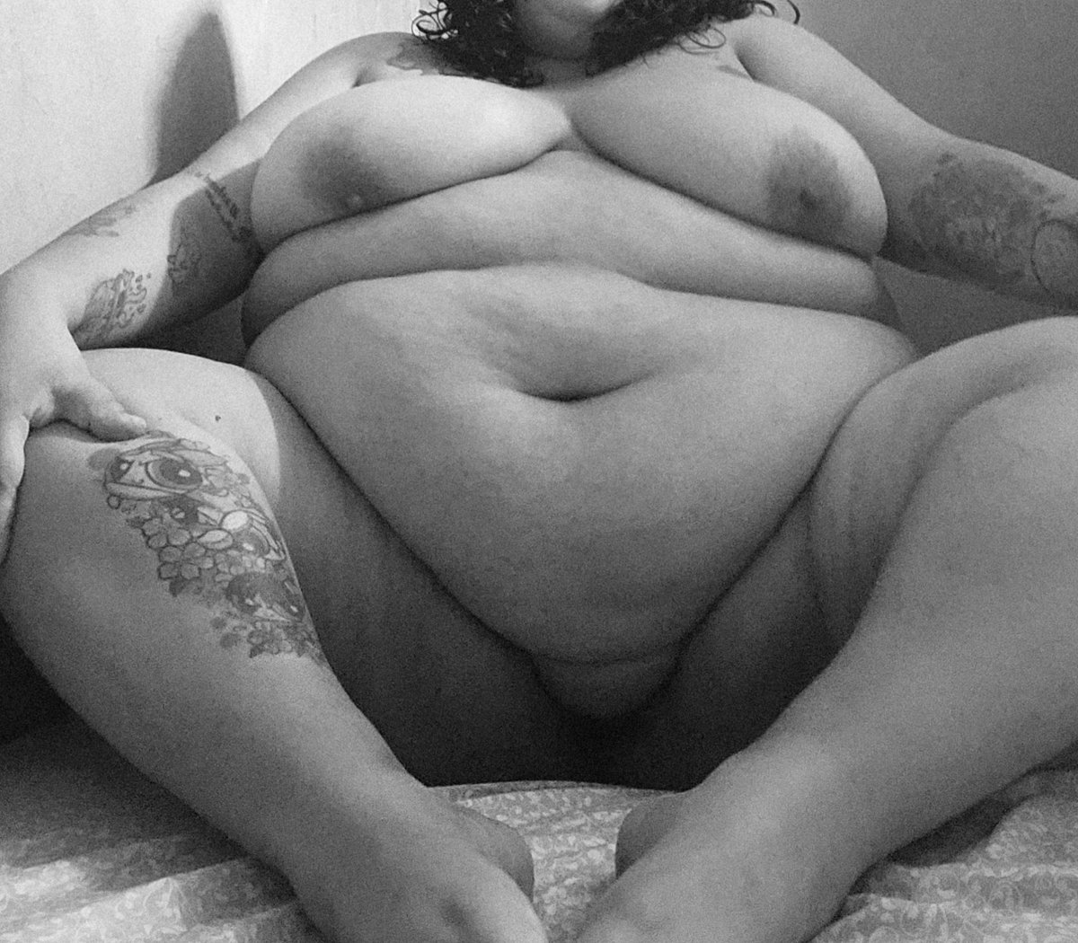 Estefan94399241's tweet photo. Aqui su gordita favorita 💕 https://t.co/pnNX7reuzM