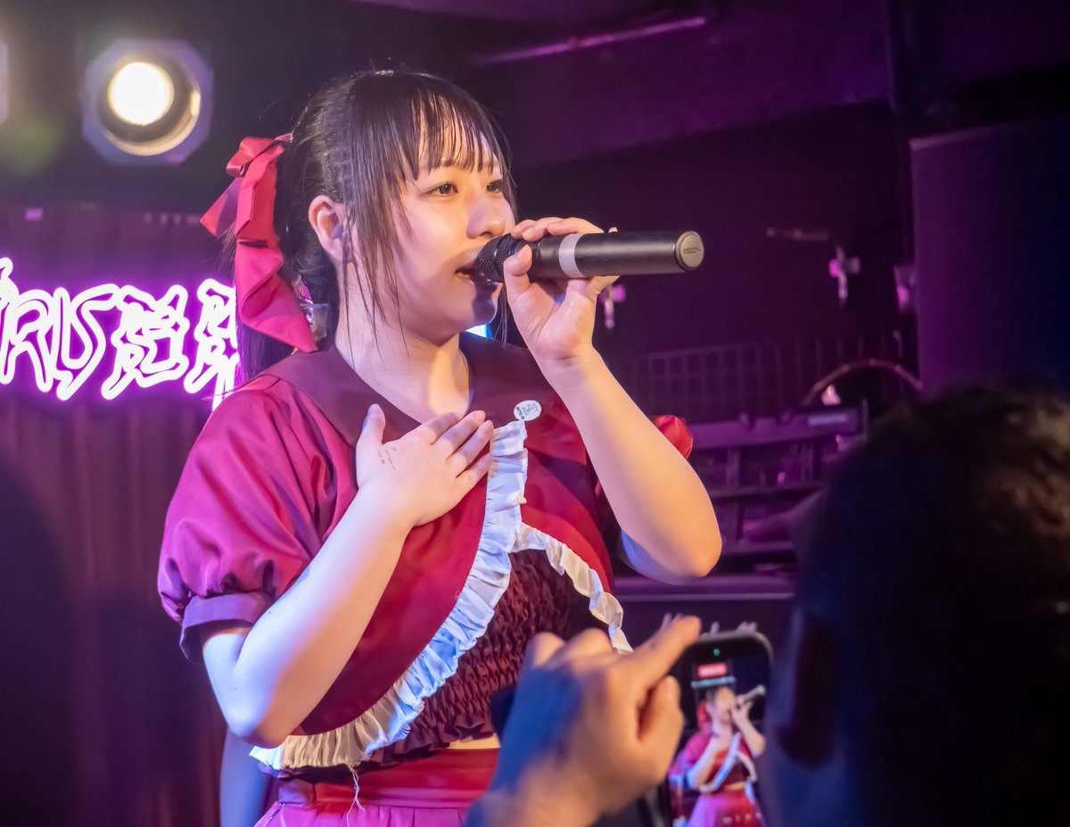 atupon_424's tweet photo. 2026.7.25

暑くて熱いライブでした✨
それにしてもみんな元気だったなぁー！
そして推しが昨日もよかった。
おとなしく端でカメコしよって思ってたけど前日行けなかった事もあり、抑えきれずワンマイルで前に行っちゃいました😅
#アクロア 
#acroa https://t.co/A9O3aD2hQh