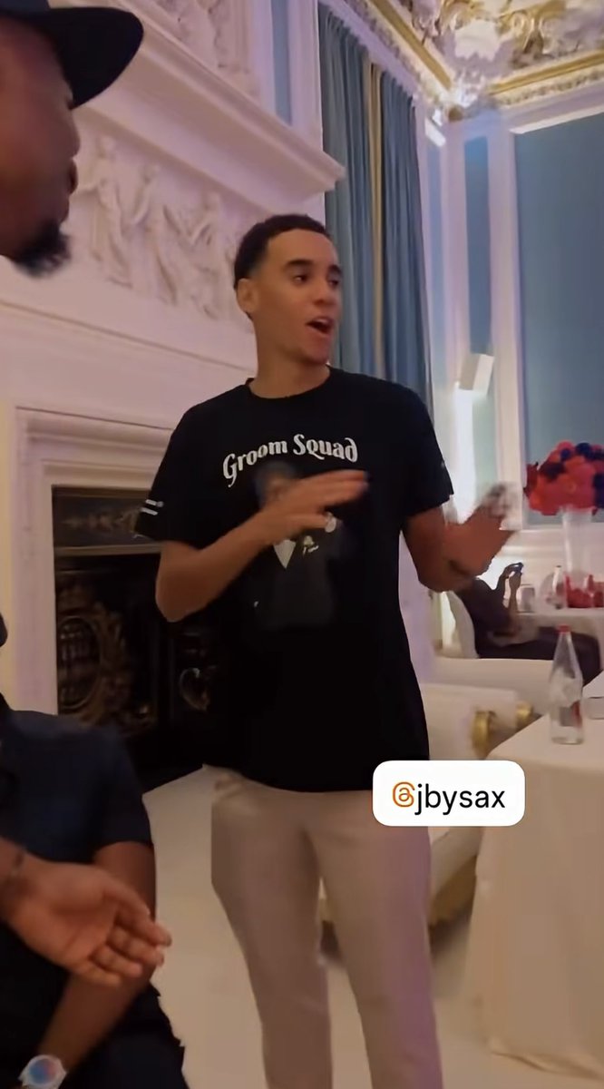 Official_Benji_'s tweet photo. Jamal Musiala at Phonzy‘s Wedding.😭 https://t.co/ThT2cLhSB0