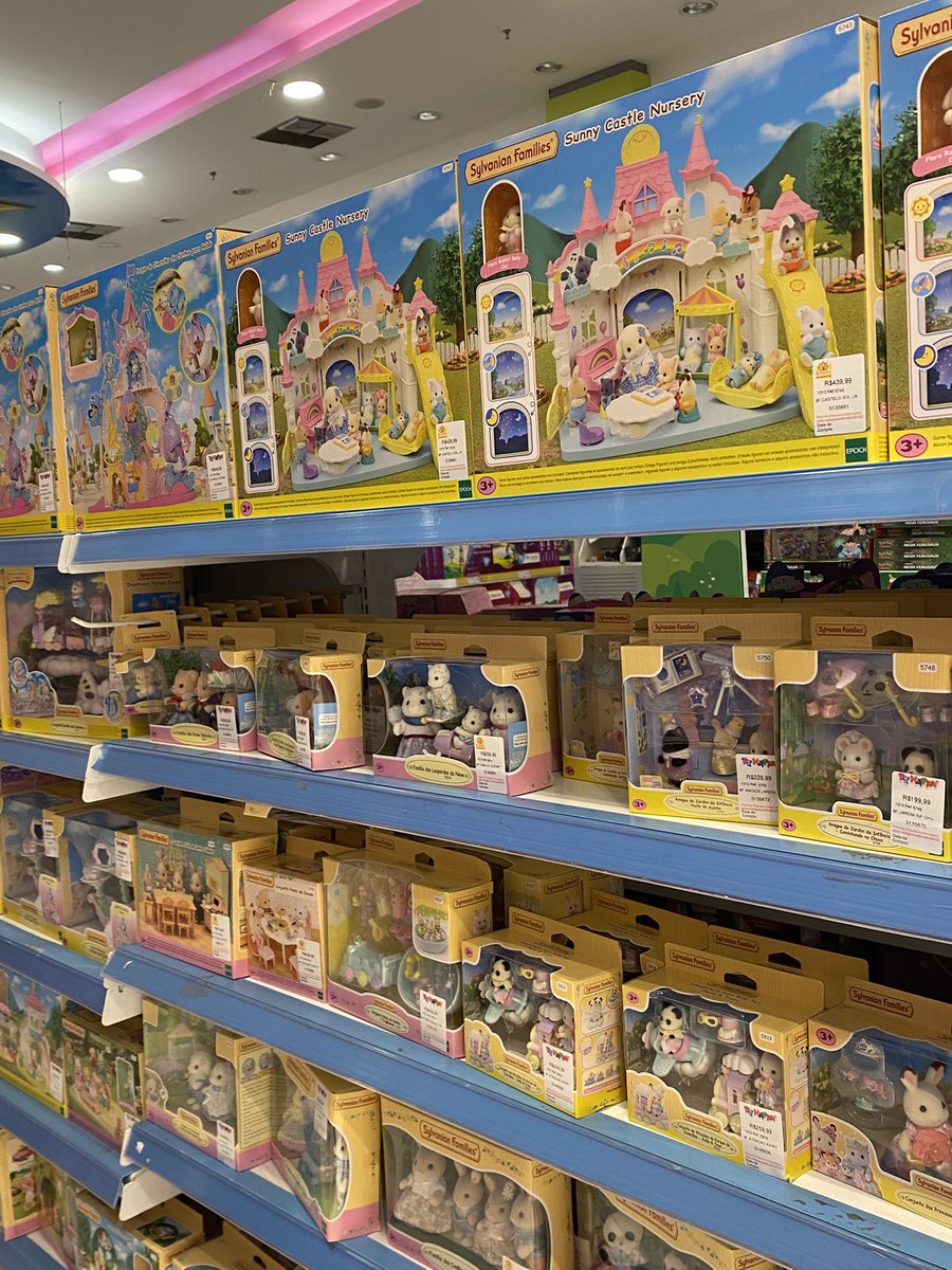 i9sluc's tweet photo. pov: vc entrou no paraiso mas ta sem um real na conta e nao tem um namorado para te bancar 🥺 https://t.co/DD6BByxio9