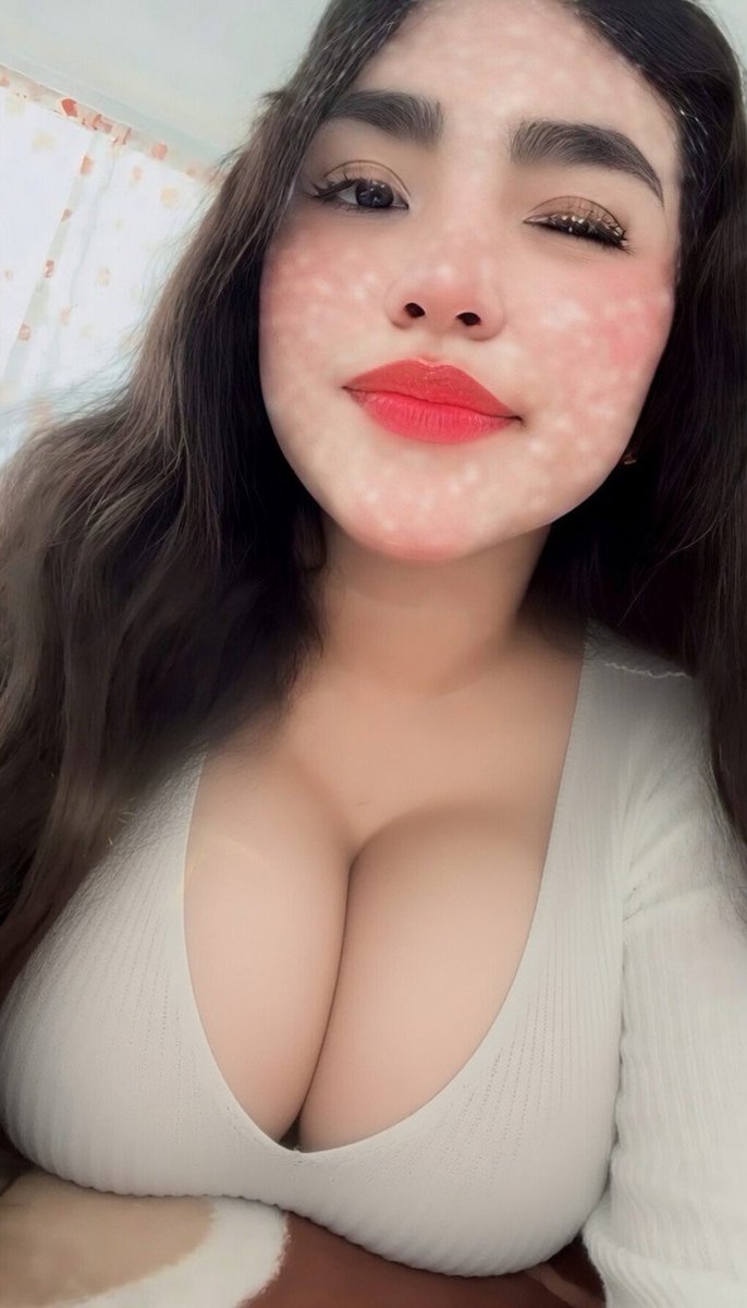 GirlsHots7's tweet photo. La puta novia de un seguidor, morboseen a la zorra peros🔥😈 https://t.co/ZUAhTn3Dii