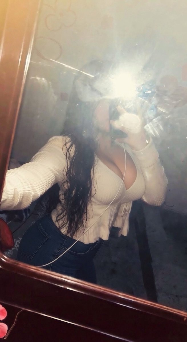 GirlsHots7's tweet photo. La puta novia de un seguidor, morboseen a la zorra peros🔥😈 https://t.co/ZUAhTn3Dii