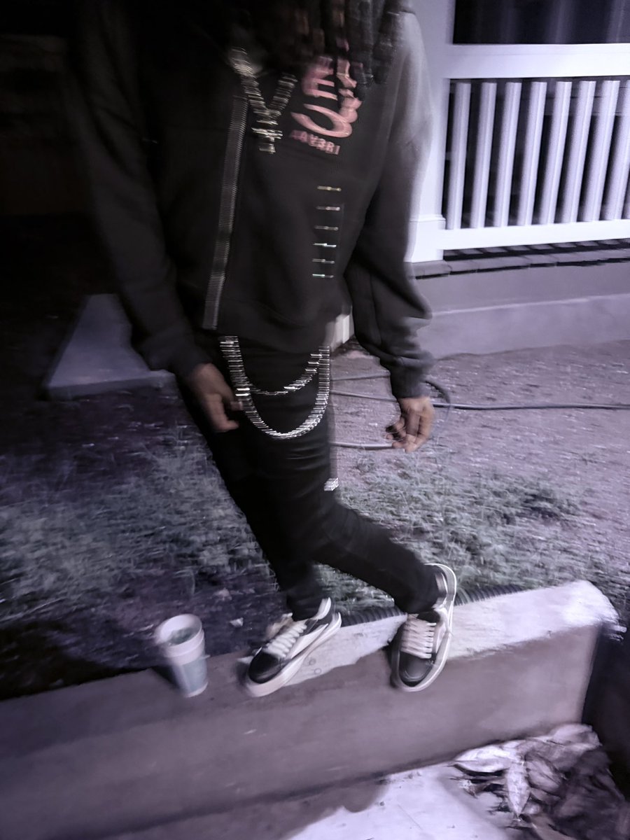 1ksoinsane's tweet photo. https://t.co/Cpa0jQwagU