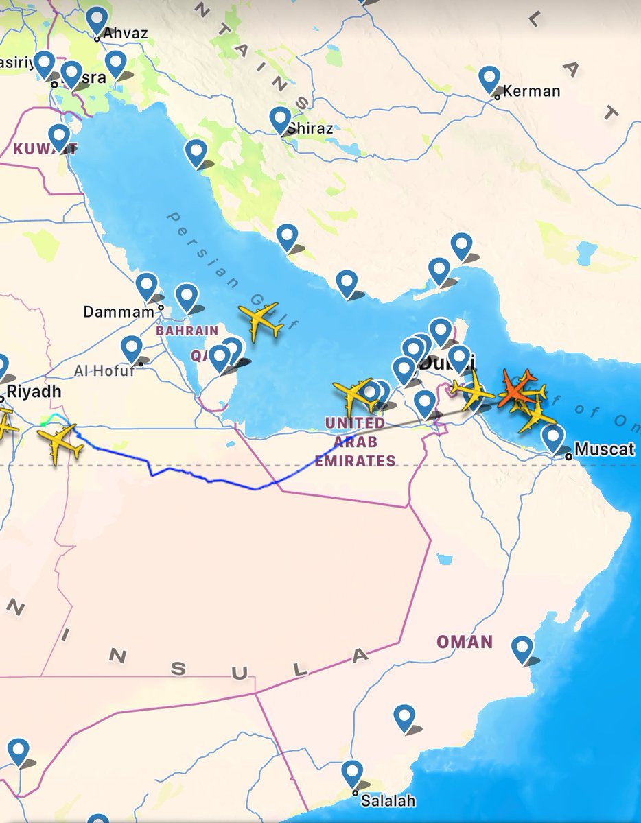 DD_Geopolitics's tweet photo. US TANKERS LAUNCH FROM TEL AVIV AND RIYADH

At least 7 tankers (5 from Tel Aviv and 2 from Riyadh) are conducting refueling ops over the Gulf region.

Can the Epstein coalition be any more obvious? https://t.co/WhctIgsZp7