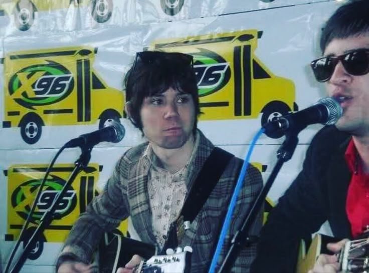 ryanrosslvr_'s tweet photo. his eyes 😞 https://t.co/rgPBNcsX10