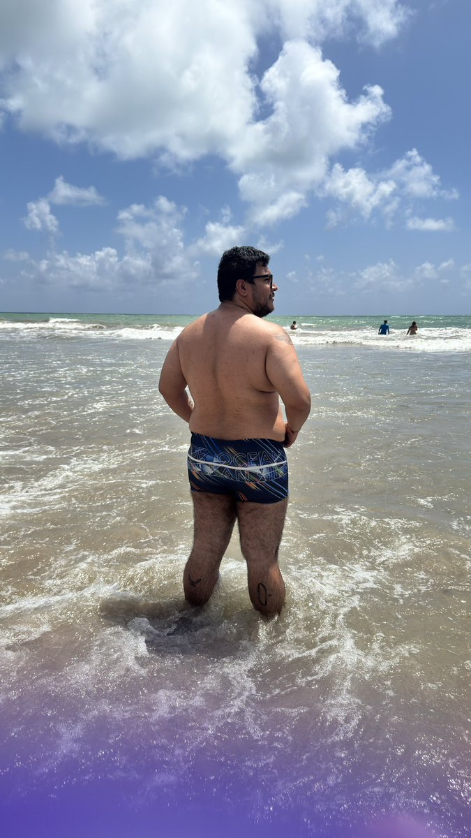 Aleskinhoo's tweet photo. Setembro chegue logo, eu preciso de uma praia! https://t.co/J4JIeN9BqO