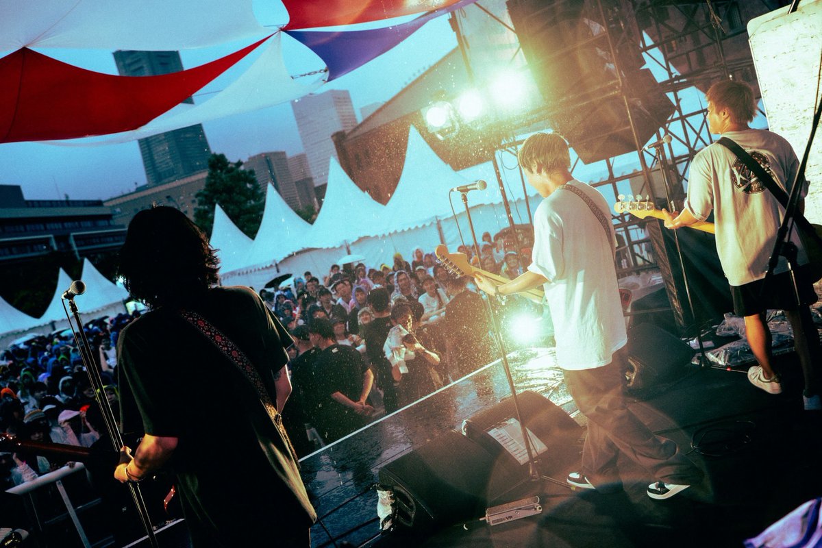 INKYMAP's tweet photo. 2026.07.25(土)
at 横浜赤レンガ倉庫 野外特設会場

"MURO FESTIVAL 2026" DAY1

雨が降るなか目撃してくれてありがとうございました⚡️

📸 @ptm__7 https://t.co/kIa6csuayc