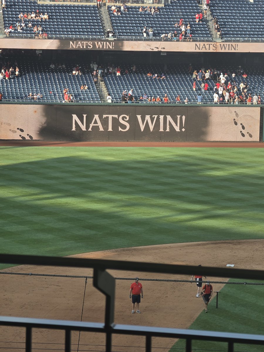 ps5826's tweet photo. #NatsWin #HarryPotterDay #Natitude #arizonadiamondbacks⚾️ #Nats https://t.co/be7RwXyFYl