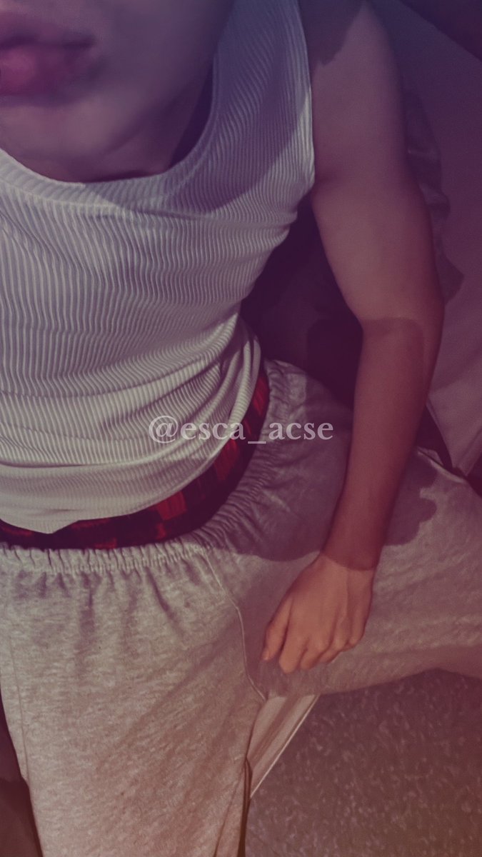 esca_acse's tweet photo. J’aimais trop ce filtre c’est pas possible 🤣 https://t.co/TpfSfT7rdT