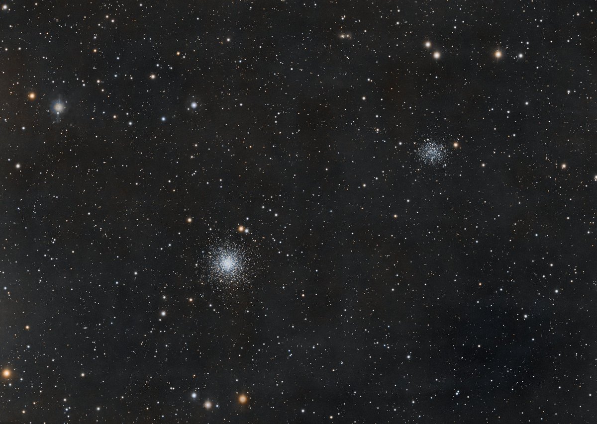 AlfonsoJoseMer1's tweet photo. M53 (NGC 5024) y NGC 5053. 
Dos cúmulos globulares a 58.000 años luz en Coma Berenices. Compacto y brillante uno, tenue y disperso el otro. Misma edad, misma distancia, aspecto distinto. El fondo revela además tenues nubes de IFN interestelar. @PlanetarioMad #cielosESA https://t.co/y276hhySvD