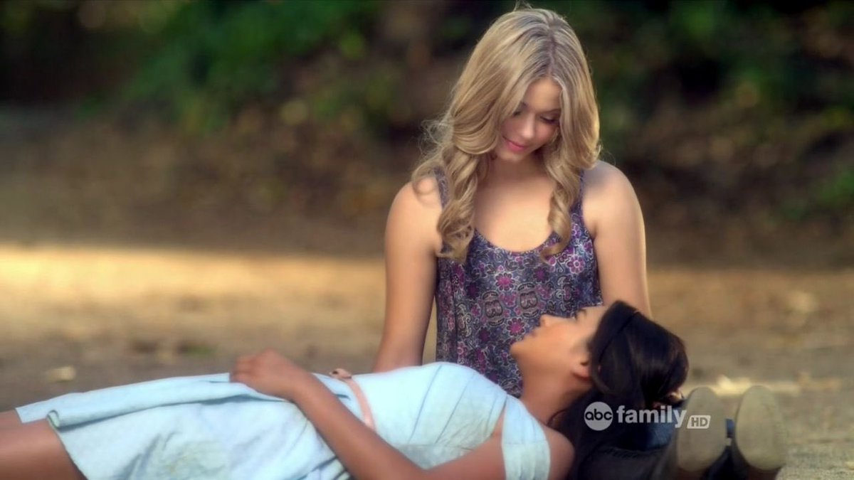 Lady_Sapphira93's tweet photo. Everyone has that one fic they still read over &amp; over. Even if they’ve left the fandom, show ended, fandom died or whatever the reason. We all have one. 🩷 my ultimate favourite from way back in 2010 or so was a #PrettyLittleLiars #emison fic what’s yours? #fanfics https://t.co/nVHBBTry8K