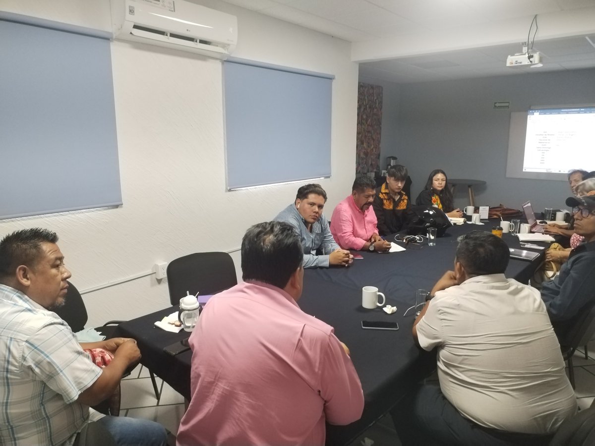 mexicorepublic3's tweet photo. #UGOCP, destacamos la importancia de la capacitación permanente como motor de cambio. en movimientos sociales y organizaciones para fortalecer la identidad colectiva y motivar a sus integrantes hacia la transformación social.
Empoderamiento comunitario: brinda herramientas par https://t.co/exVU1ivNty