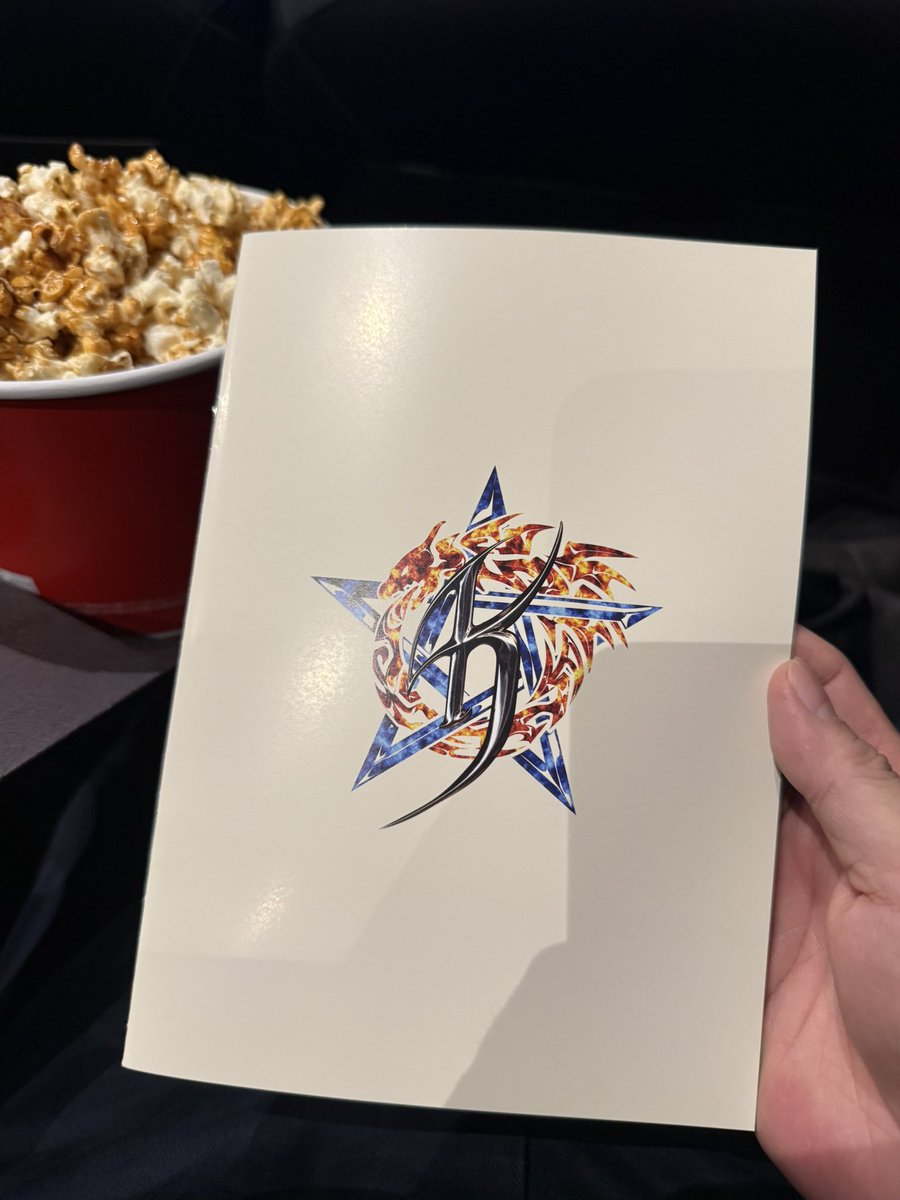 kochocoball's tweet photo. 遅ればせながら
7/22火 仕事終わりに 錦糸町で
ヒムロック
改めてそのカッコ良さを体感、最高でした
大画面で観ることの迫力も最高
行って良かった〜☺️
この時のドームも行けた事に感謝
#氷室京介
#lastgigs
#himurock https://t.co/ORE59W9y8l