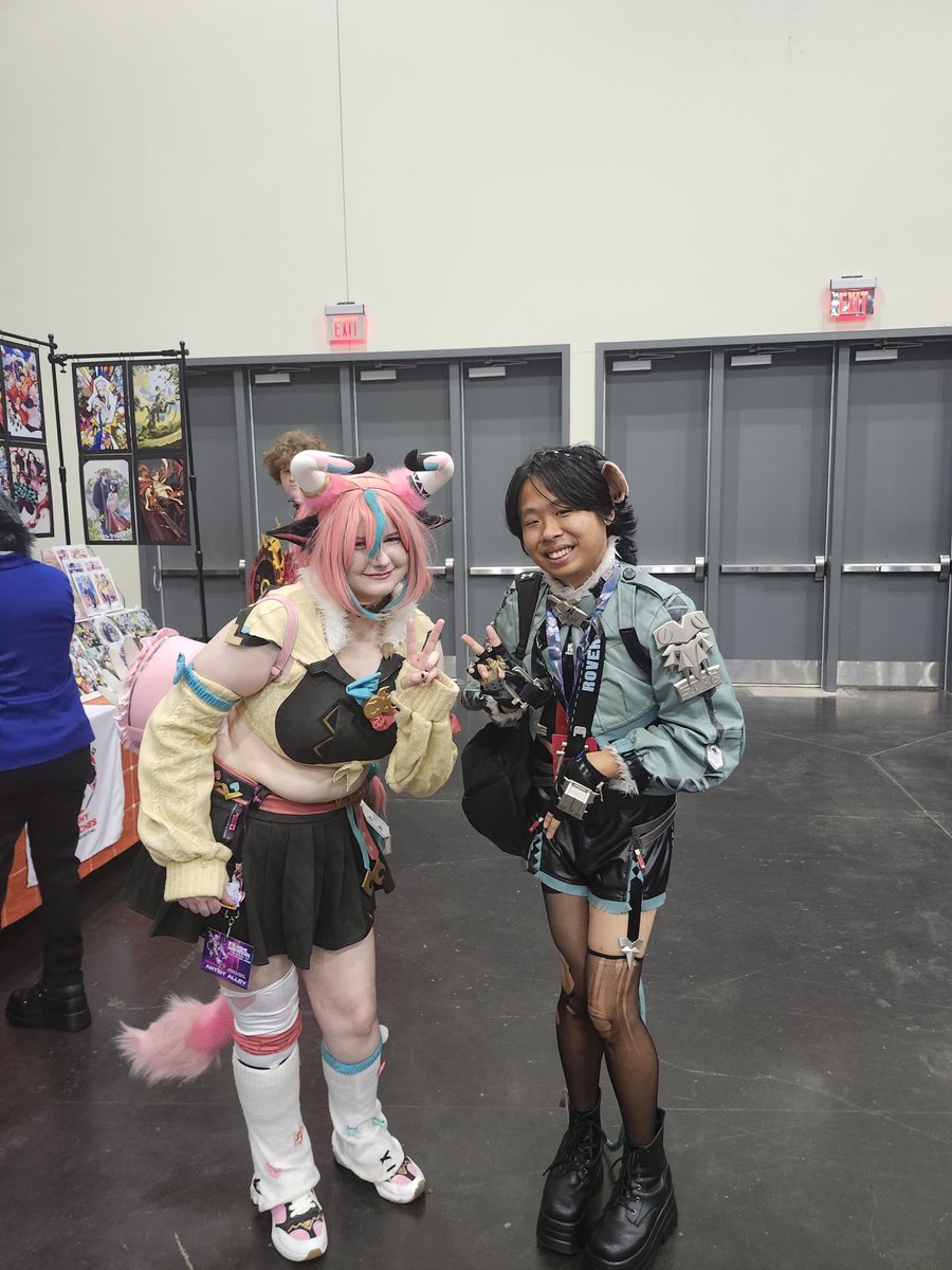 CreepzieCosplay's tweet photo. Some photos I took with some people! #animematsuri https://t.co/mSBUqTfwEm