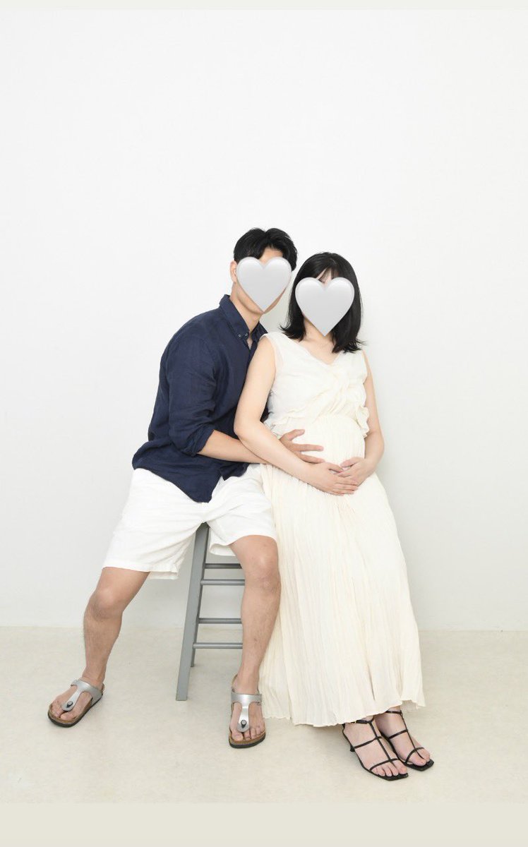 nonchoco0710's tweet photo. 結婚記念日デート日、セルフ写真館でマタニティフォト🤰
初購入のアニュアンスのワンピースで撮ったよ〜
胸下切り替えもゴムで楽���着られました👗 https://t.co/abZ96N53tG