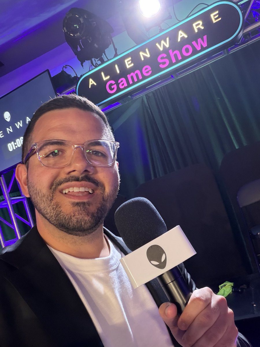 CouRageJD's tweet photo. LIVE NOW!
Hosting the @Alienware Game Show…
But the contestants have NO CLUE they’re about to be on it 👀
Watch here:
https://t.co/ztf4sT4Tnv
Enter HUGE giveaways:
https://t.co/qhKiWpvOzE #AlienwarePartner #IntelCore #IntelGaming https://t.co/DulAd8zuvI