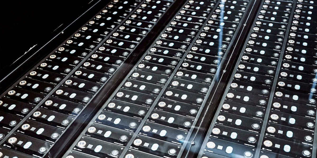 GM battery development