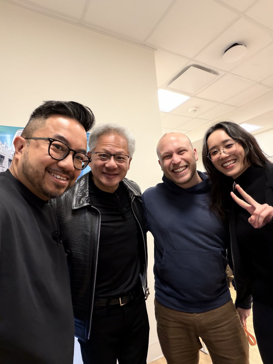 garrytan's tweet photo. Legends @JensenHuang @bcherny @sdianahu 

Startup School is so special https://t.co/RhpqBLTYYL
