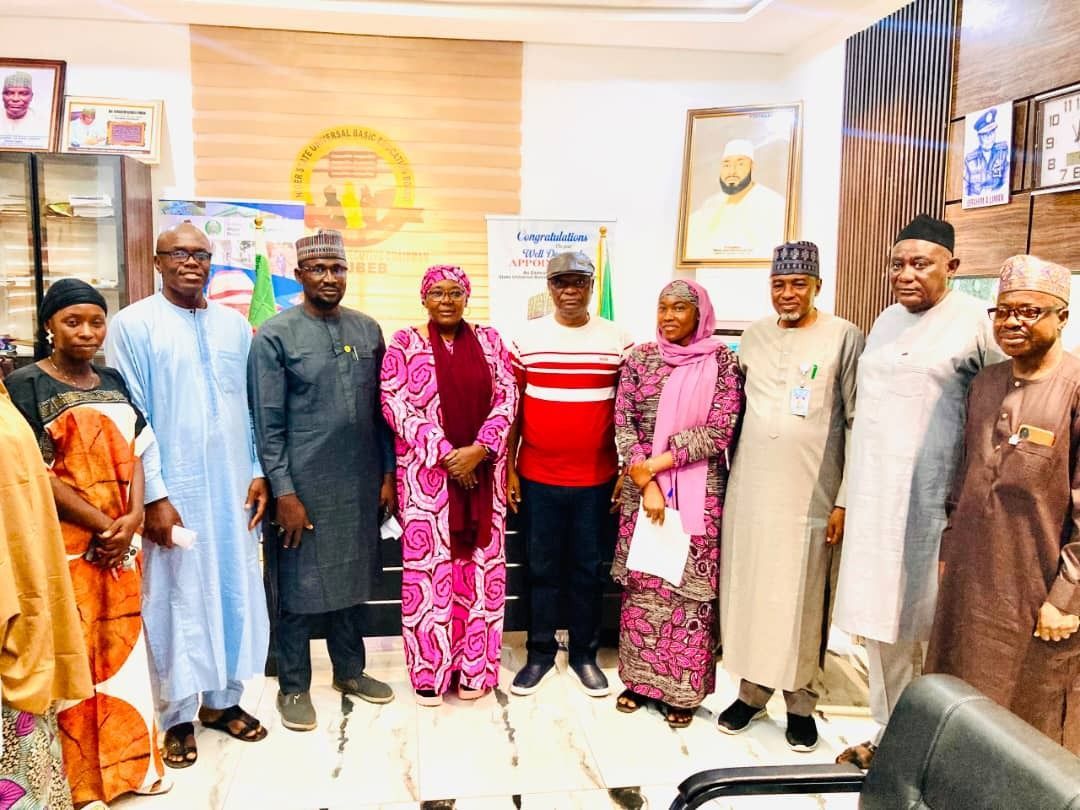 Hasena_hcdi's tweet photo. Partnership is key to sustainable development

HCDI paid an advocacy visit to @NSUBEB, engaging on community ownership and the sustainability of basic education facilities across Niger State
We're grateful for the Board's support and future collaboration
#EducationForAll #SDG4 https://t.co/FUSM7UtcTE