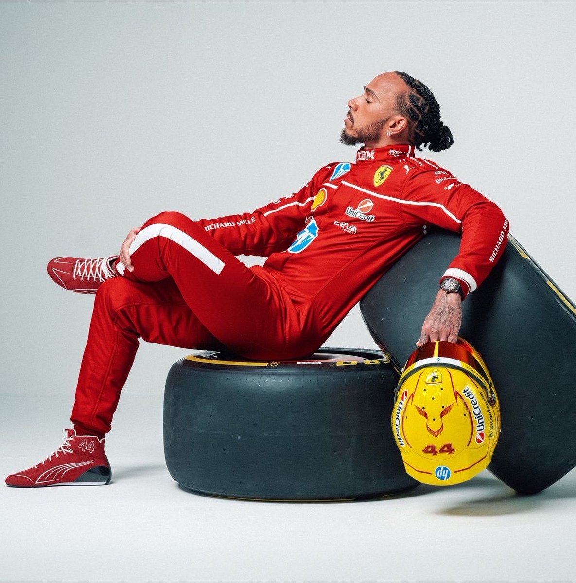 dearsirlh's tweet photo. uma vez david croft disse: “team lh nunca perdeu a fé de que seu homem subiria ao pódio novamente” e essa foi a frase mais representativa sobre o laço que une o lewis e a torcida.
o sol ainda vai brilhar pra ele e pra nós, porque a fé nunca parou de existir.
still we rise! https://t.co/Jmqf3bHH8S