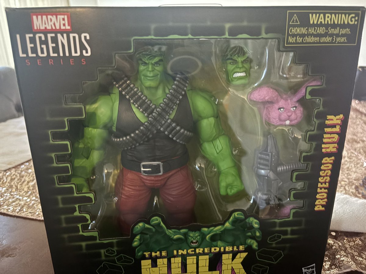 StuffILike83's tweet photo. Delivery today. Super pumped for this #MarvelLegend #Hulk https://t.co/zTOYqUGM3k