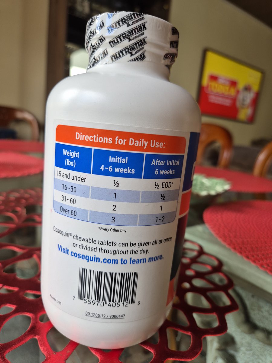 urtakd's tweet photo. @Juanjosebarrien Hola! Yo estoy vendiendo este de 250tab a 350.000 lo compre en Amazon el año pasado y este no lo alcanzo a tomar mi perrita, tambien tengo otros suplementos de Amazon por si a alguien le interesa. https://t.co/BbnZ96igN2