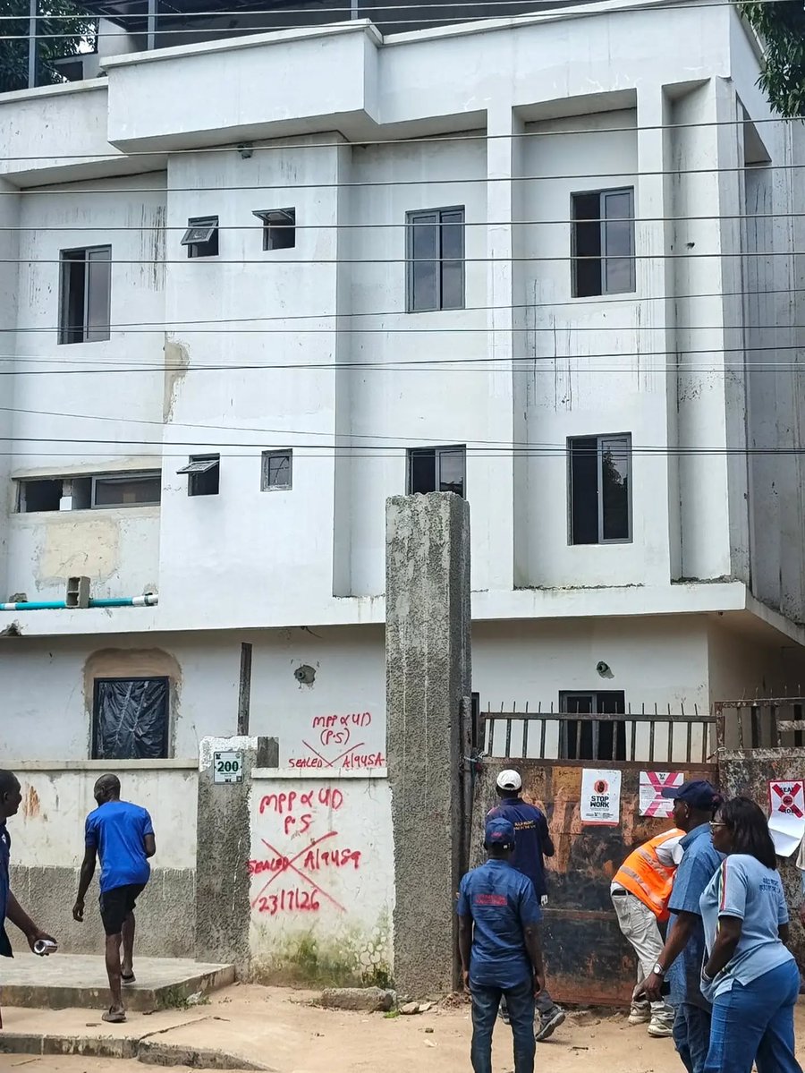 thecableng's tweet photo. PHOTOS: Lagos seals over 20 properties in Ikeja for 'violating' planning law 

The Lagos government has sealed more than 20 properties in Ikeja over alleged infractions of the state’s physical planning laws.

In a statement on Saturday, the government said the enforcement exercise was carried out by the Lagos State Physical Planning Permit Authority (LASPPPA) as part of efforts to enforce compliance with physical planning regulations.

The exercise was led by Olayinka Wasiu, permanent secretary in the office of physical planning, alongside Kehinde Osinaike, general manager of LASPPPA, and other officials of the authority.

https://t.co/ThUKz33hbY