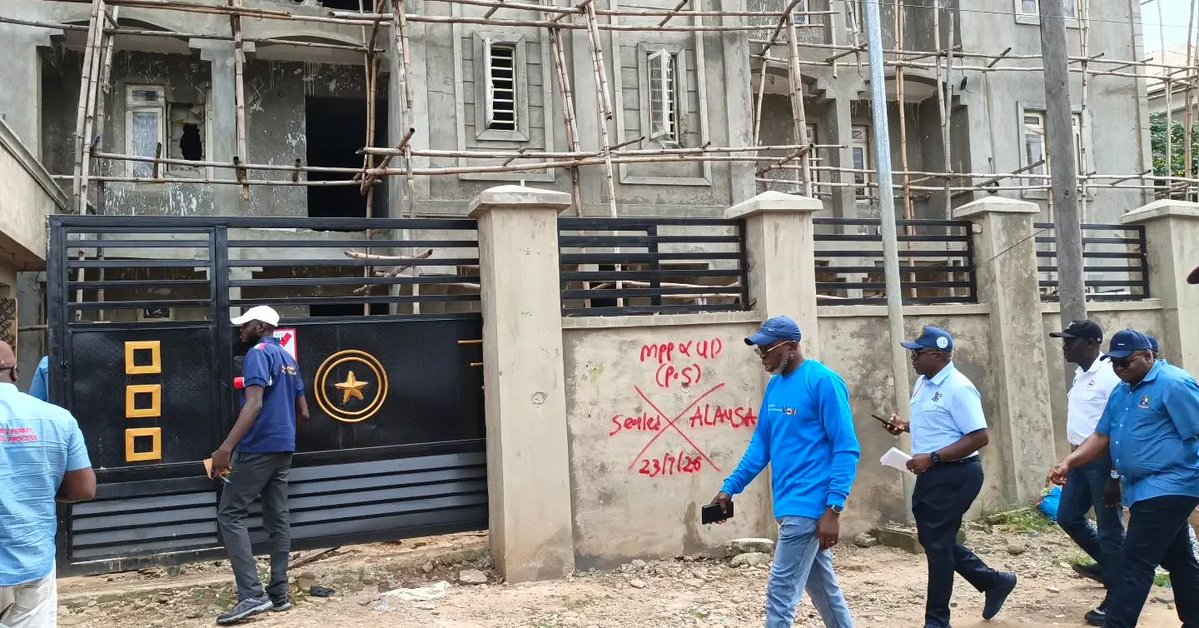 thecableng's tweet photo. PHOTOS: Lagos seals over 20 properties in Ikeja for 'violating' planning law 

The Lagos government has sealed more than 20 properties in Ikeja over alleged infractions of the state’s physical planning laws.

In a statement on Saturday, the government said the enforcement exercise was carried out by the Lagos State Physical Planning Permit Authority (LASPPPA) as part of efforts to enforce compliance with physical planning regulations.

The exercise was led by Olayinka Wasiu, permanent secretary in the office of physical planning, alongside Kehinde Osinaike, general manager of LASPPPA, and other officials of the authority.

https://t.co/ThUKz33hbY