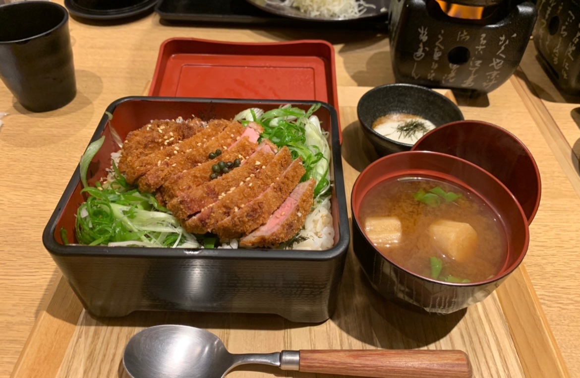 Rqk5x's tweet photo. 飯テロ料理編 https://t.co/JVGcwhga89