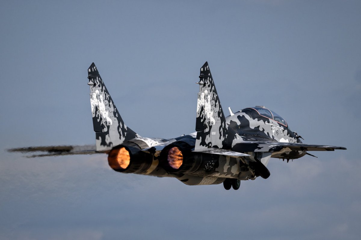 EAA's tweet photo. NASA Administrator, @NASAAdmin (Jared Isaacman), brought the thunder in his MiG-29 during the Friday #OSH26 Air Show.

#mig29 #aviation #avgeek #fighterjet https://t.co/sGfkjOCdVI