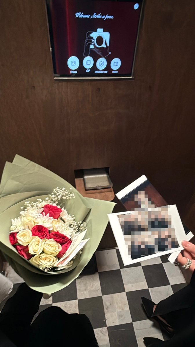 riioll1's tweet photo. me &amp; you photobooth ,together? https://t.co/4QJMYhqEXy