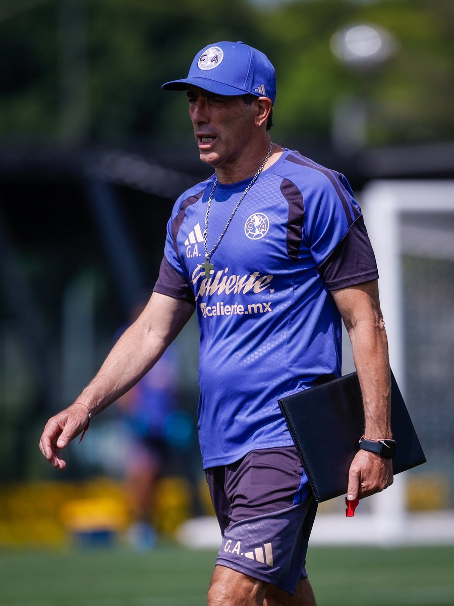 ClubAmerica's tweet photo. El trabajo no se detiene. Enfocados desde hoy en la Jornada 3. 🔥🦅 https://t.co/ynr3GcyMqU