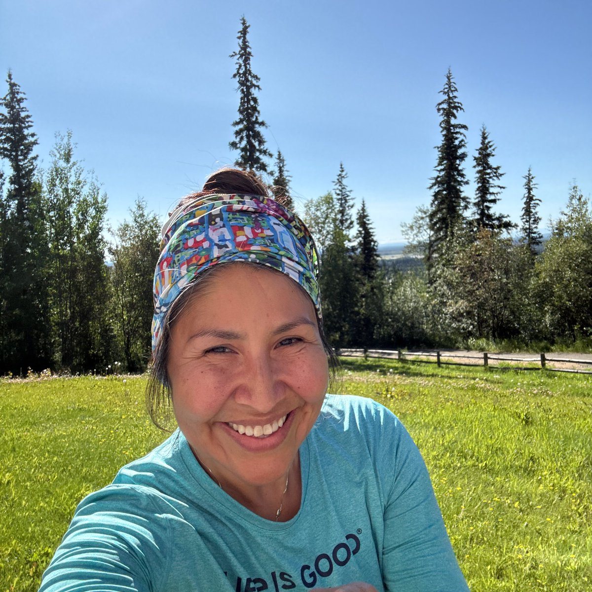 907sharon's tweet photo. Day 2 Saturday 58 Fairbanks sun 🌞 week 25 of 2026.  time to rest and rejuvenate with my sweetheart son. Prayers going out to our communities with love 🙏🏽. Love jogs with puppies, and beautiful wind and rain. #coachbennett #nikerunclub https://t.co/YDth82iSgM
