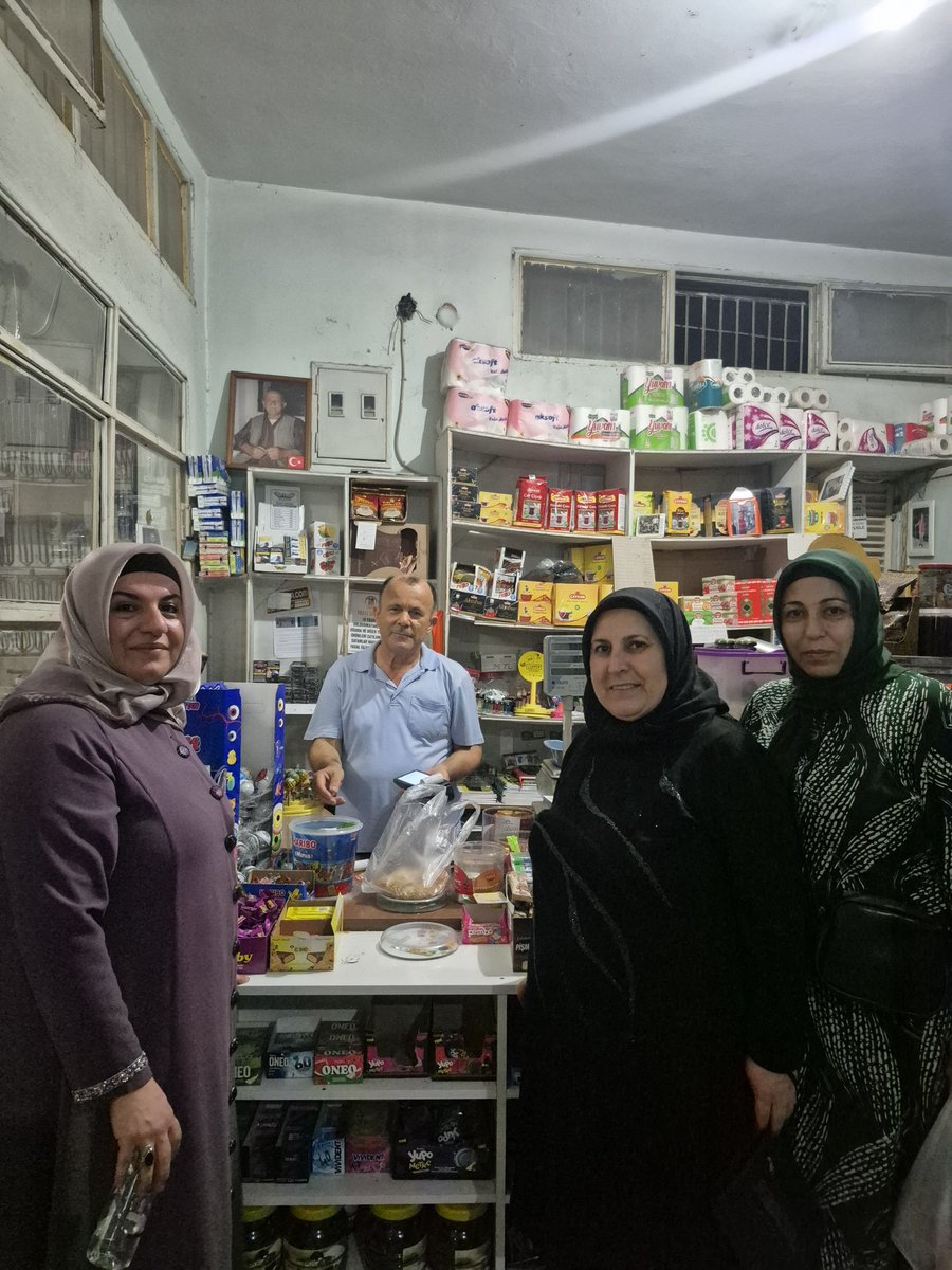 YuregirAk's tweet photo. 📍Kazımkarabekir 

İlçe Kadın Kolları Başkanımız Fatma Ceylan ve Yönetim Kurulu Üyelerimiz, Arısoy Gıda sahibi kıymetli Osman Bey'i iş yerinde ziyaret ettiler.

Misafirperverlikleri ve samimi sohbetleri için kendilerine teşekkür ediyor, hayırlı ve bereketli kazançlar diliyoruz. https://t.co/GZEdR5xEVi